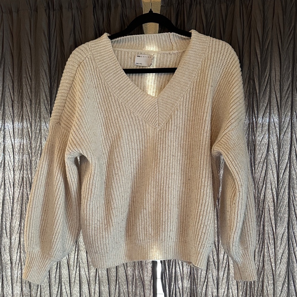 ASOS Women's V-Neck Cream Sweater